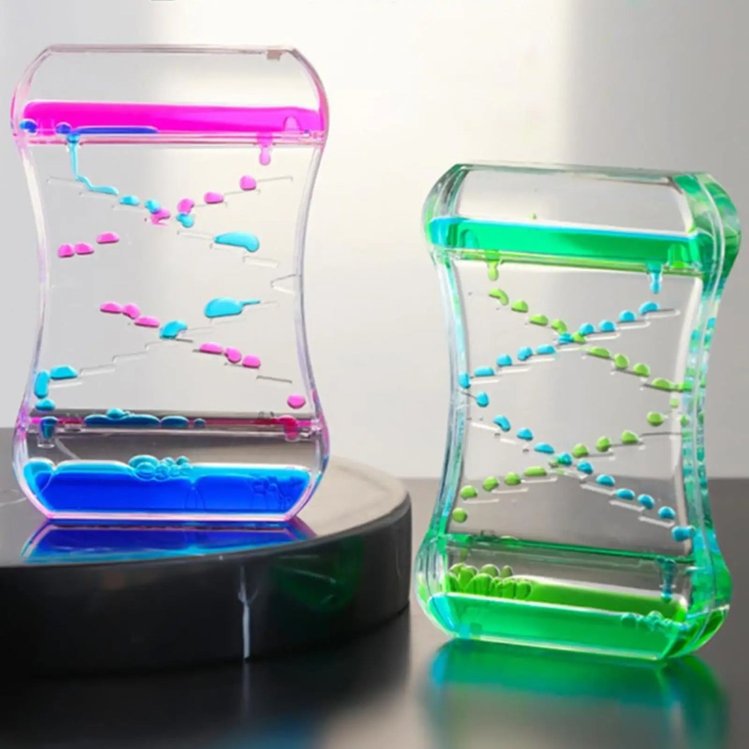 Colorful Spiral Liquid Timer Hourglass with Floating Bubbles - Visual Sensory Toy for All Ages, Ideal for Home and Office Decor